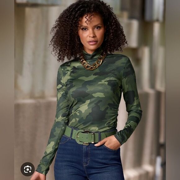 Boston Proper Camouflage Turtleneck Women's Top Sz Med - Picture 1 of 9